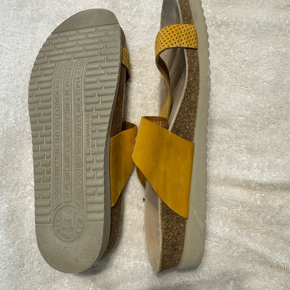 Mephisto Yellow Sandals - Picture 3 of 3